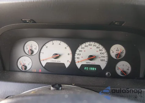 2001 Jeep Grand Cherokee Limited z USA, uszkodzony, nr VIN 1J4GW58N21C723725